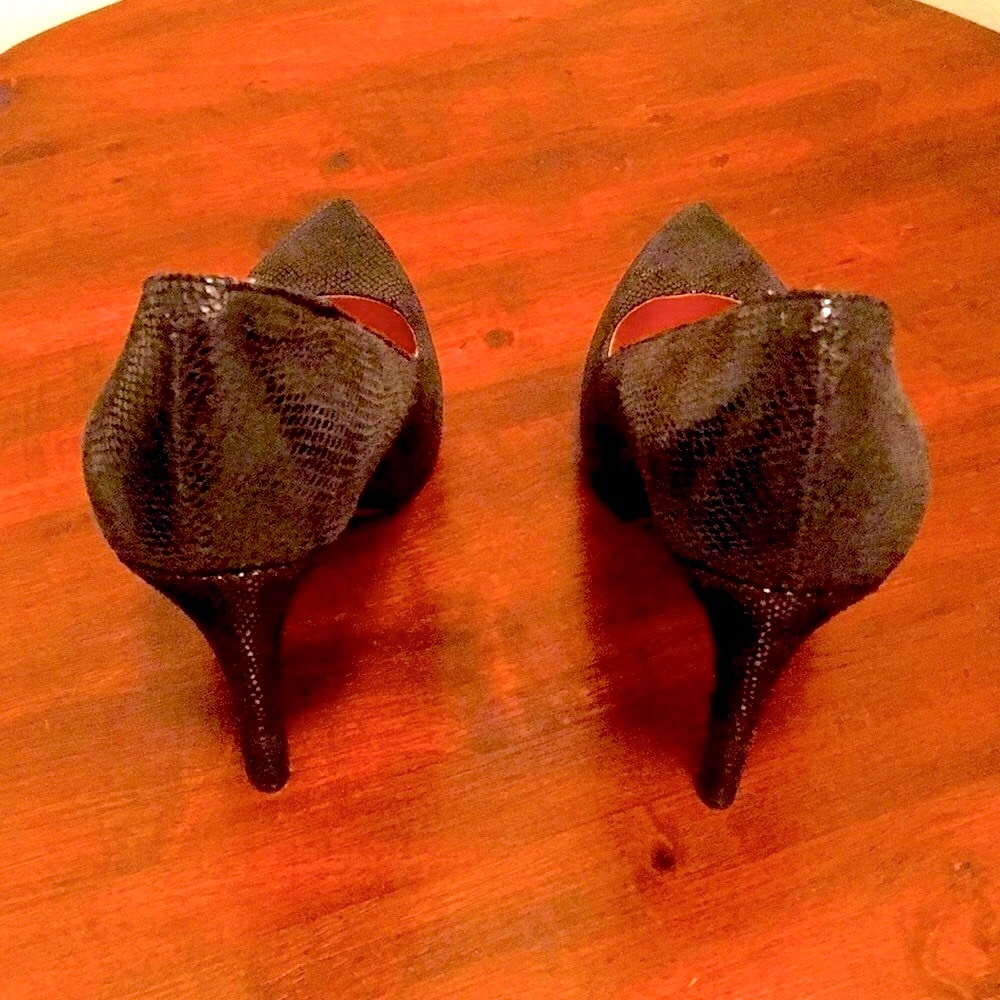 Bcbgeneration Parade Platform Pump Sz 38 / 8 B - image 4